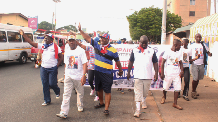  Lawyer Addison (2nd right) during the health walk before the campaign launch